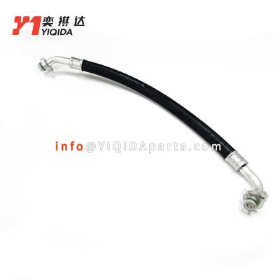 China Rubber Car Hose Pipe 32226905 Auto Cooling Parts For Volvo V60 S60 XC60 XC90 for sale