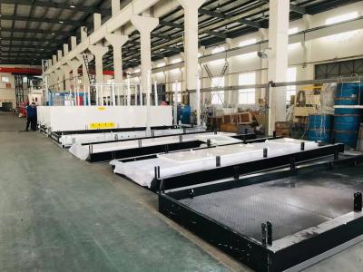 Chine la plate-forme de chargement matérielle de largeur de 4.2m avec la poutre galvanisée à chaud boulonne des chaînes pour des chantiers de construction à vendre