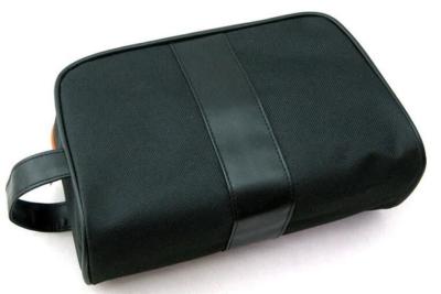 China Black 600D Polyester Makeup Toiletry Bag With Webbing Handle And 190T Lining for sale