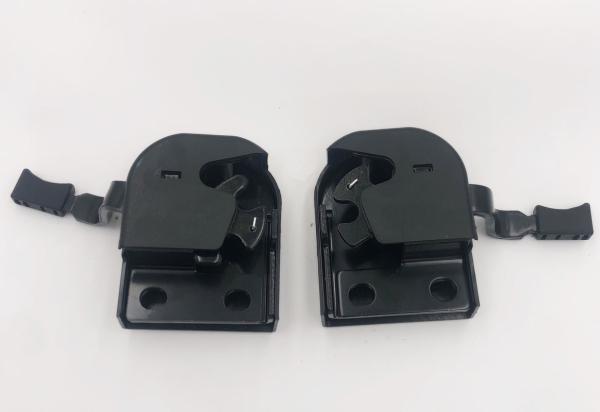 Quality Front Glass Excavator Lock Hyundai Front Window Glass Lock R150 210 220 375-9 for sale