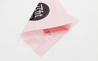 中国 0.12mm Thickness Plastic Mailing Bags Self Adhesive Poly Mailers Shipping Envelopes 販売のため