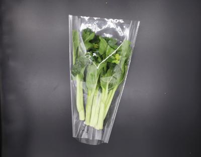 China Custom Printing Antifog BOPP Plastic Lettuce Bag Fresh Fruit Vegetable Packaging en venta