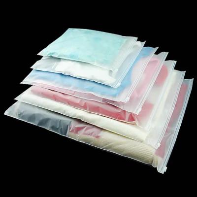 China Biodegradable Plastic Zip Lock Clothing Packaging Bag Clear Ziplock Bags en venta