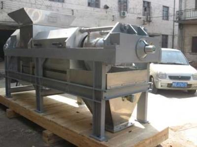 China Sewage Screw Press Machine , 1.2m3/h Small Dewatering Screw Press for sale