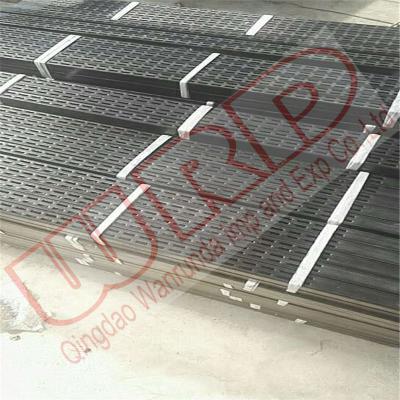 China 100x40x3mm x L:3000mm Punshed holes Rectangular steel tube with natural perforated surface for sale