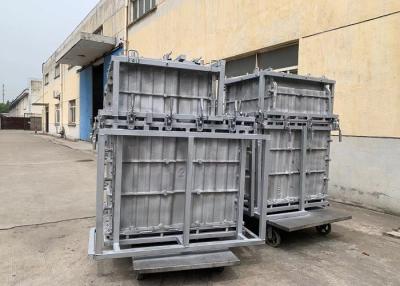 China rotomoldeo brillante moldea el tanque de encargo coloreado natural plástico de rotomoldeo del tanque 1500L de la solución electrolítica en venta