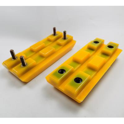 China Almofadas polis amarelas da trilha para a máquina de trituração W1000F de  W1300F W100F 2411111 à venda