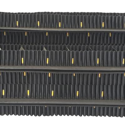 China Black Corrugated Sidewall Conveyor Belt NN100 NN150 NN200 for sale
