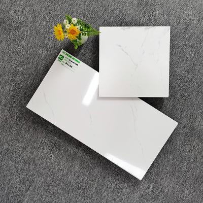China Ceramic Carrara White Wall Tile 300*600mm Acid Resistant Antibacterial for sale