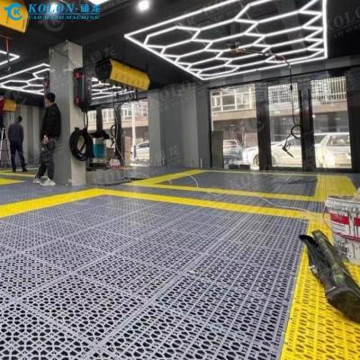 Chine Grilles de plancher bleu anodisé de 400*400*18 mm pour les solutions modernes de débit d'air à vendre