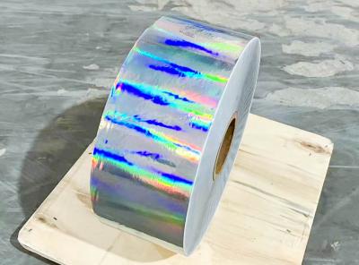 China Película autoadhesiva holográfica resistente al desgaste Rol de superficie 50 u espesor en venta
