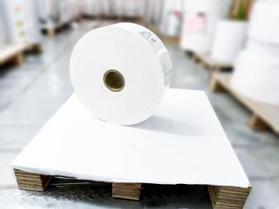 China Self Adhesive BOPP Roll Labels , Clear Glossy Label Paper 25μ Face Thickness for sale