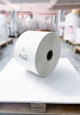China Rolo de papel revestido em PE transparente impermeável espessura de papel 62 g vidro à venda