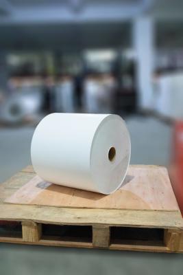 China Adhesivo extraíble Material de etiqueta sintético simple pegatina de rollo normal pegajoso en venta