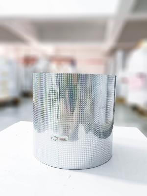China Película adhesiva holográfica contra arañazos, rollo de película holográfica extra pegajoso en venta