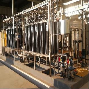 China Equipo de tratamiento de aguas residuales estable Máquina de tratamiento de aguas residuales personalizada en venta