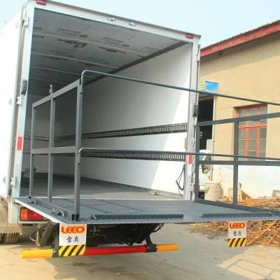 China Elevador pequeno portátil da cauda do Liftgate 200*220 750kg do reboque de trator noun à venda