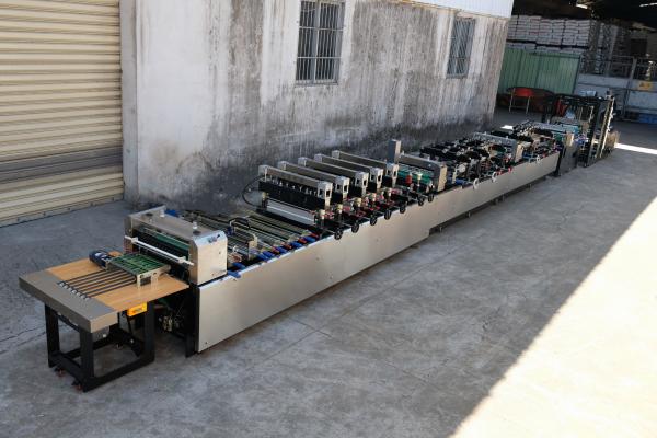 Quality 40KW Stand Up Zipper Pouch Sealing Machine 140 Segments/Min for sale