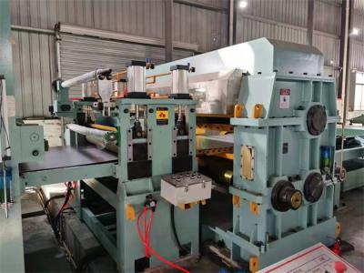 China High Speed Precision Flying Shear Cut To Length Line 0.3-3 X 1600 for sale