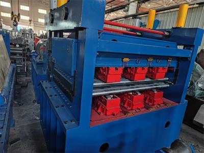 Chine Coupe de tôle d'acier à l'équipement de système de longueur pour la bobine d'acier doux d'acier au carbone à vendre