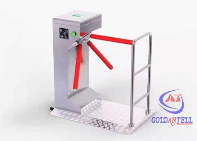 Cina Cancello girevole semiautomatico 60 cm del treppiede del braccio di goccia di acciaio inossidabile della barriera dell'entrata della carta di RFID che passano per il parco in vendita