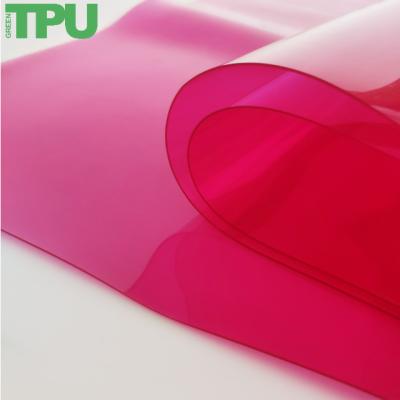 China TPU rojo transparente coloreó el aceite resistente de la abrasión de la película plástica resistente en venta