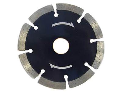 China Hot Press Segment Sintered Diamond Saw Blades For Concrete Dry Cutting for sale