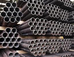 China Thick Wall Seamless Black Steel Pipe High Pressure With Plastic Caps 3m - 8m for sale
