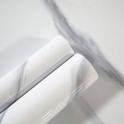China Película de laminado de PVC para ventanas de plástico espesor 180 micrones,ancho 620 mm en venta