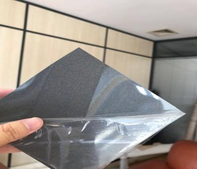Chine L'aluminium décoratif de PVC pour le solide de peau de porte de Cabinets colorent le petit pain de 300m à vendre
