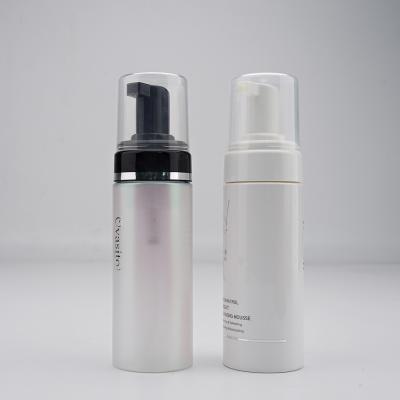 中国 SGS 150mlのプラスチック泡ポンプは帽子が付いている半透明な顔の泡の洗剤のびんをびん詰めにする 販売のため
