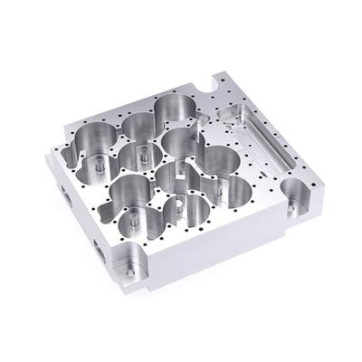 China Alta precisión de las piezas de mecanizado CNC de metal Tratamiento térmico Tolerancia de recocido ± 0,01 mm en venta