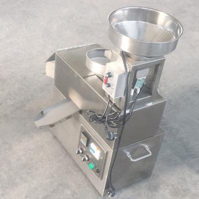 China 10kg/Hr 750w Peanut Oil Making Machine , 50hz Black Seed Oil Extraction Machine for sale