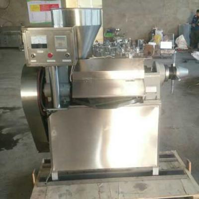 China 3Ph 100kg Peanut Oil Press Mill Neem seed Expell 150kg/hour for sale