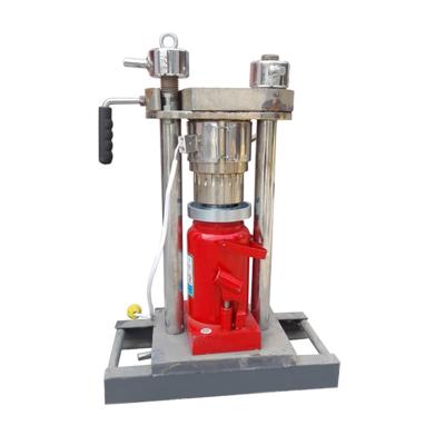 China extracción de máquina de la prensa de aceite hidráulico de 70Kg 2Kg/H Neem 500g/Batch manual en venta