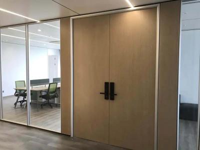 Китай Современная стеклянная перегородка стеклянные офисные стены панель акустическая изоляция продается