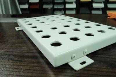China Panel de aluminio ACP de 3 mm de superficie plana perforada para la resistencia al fuego de las fachadas en venta