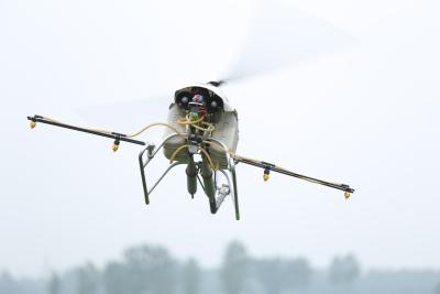 China Agricultura aérea sin tripulación de los vehículos del bajo costo para la fertilización, rociador de la cosecha del UAV en venta