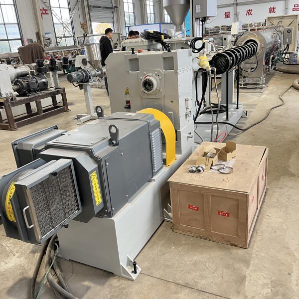 Quality High Speed Single Screw Extruder Machine PE PPH PPR Pipe Production Line SGS for sale