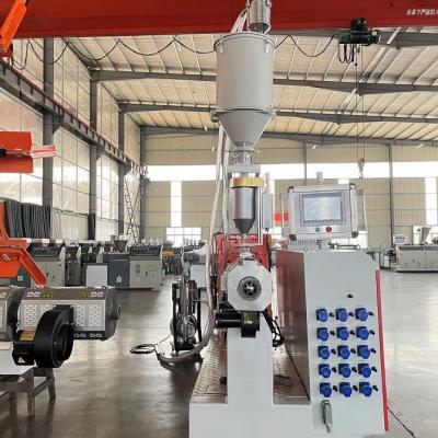 China Máquina de extrusão de parafusos simples de alta velocidade PE PPH linha de produção de tubos PPR SGS à venda