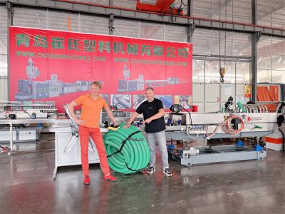 China 5.4m/Min Corrugated Pipe Extrusion Line Automatic Feeding Hose Pipe Manufacturing Machine for sale
