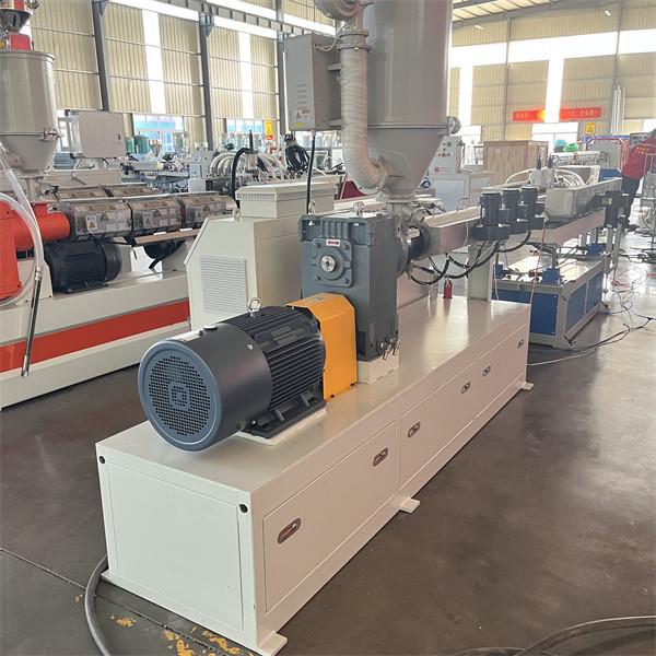 Quality Customized Plastic Single Wall Corrugated Pipe Machine HDPE Pipe Extrusion Line for sale