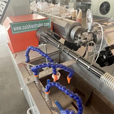 China Flexible Helix PVC-zuigslangmachine / versterkte PVC-buis extrudermachine Te koop