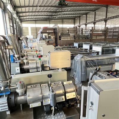 China Conical Twin Screw PVC Extruder Machine , Plastic Dual Screw Extruder for sale