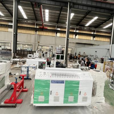 China Twee-schroef plastic extrudermachine, PVC twee-schroef extruder Te koop