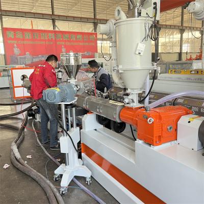 China HDPE PP dubbelwandige gegolfde buis extrudermachine Te koop
