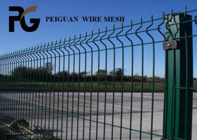 China Commercial Playgrounds Green V Mesh Wire Fencing Vinyl Coated for sale