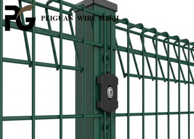 Chine Bureau à cylindre galvanisé Mesh Green Brc Fence Panels de triangle à vendre