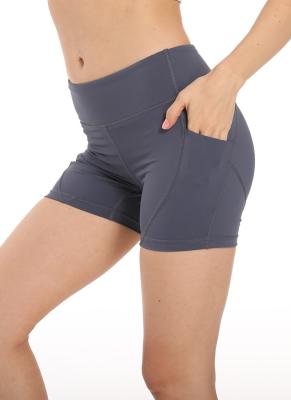 China Pantalones cortos atléticos para mujer de la yoga del entrenamiento de la cintura alta de los pantalones cortos 210g de 4 pulgadas de BSCI en venta