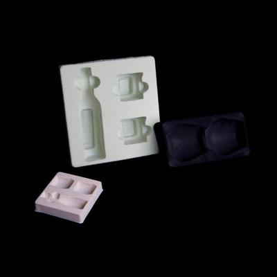 Chine Flocage des bijoux épais en plastique Tray Insert de velours de l'emballage de boursouflure 0.3mm à vendre